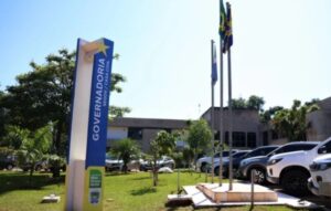 Leia mais sobre o artigo Governo de MS antecipa salário de agosto para mais de 86 mil servidores; saque no dia 3 de setembro