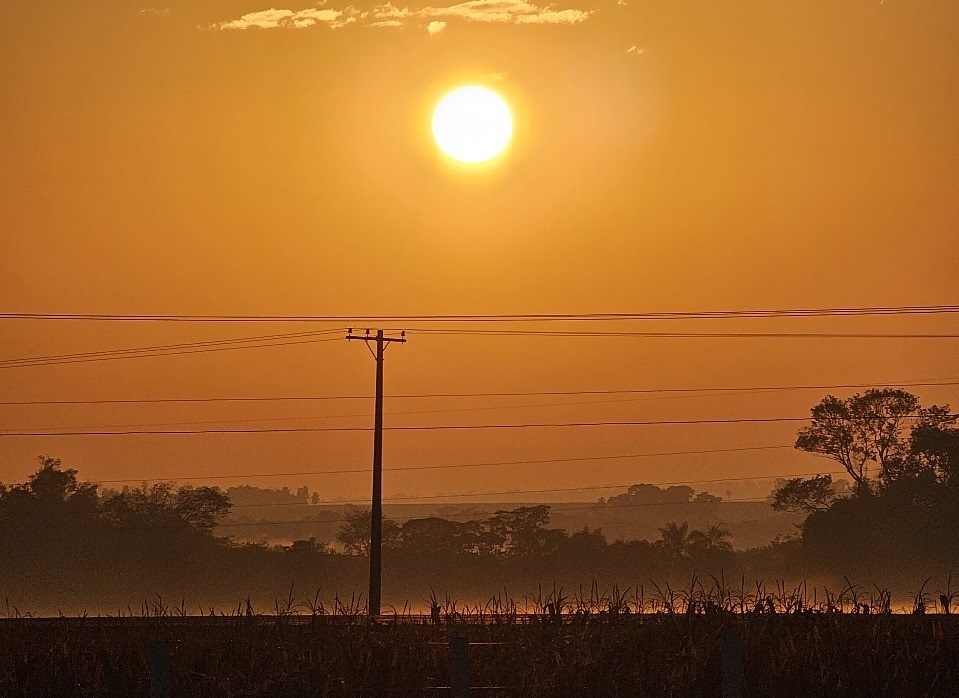 No momento, você está visualizando Após manhã amena, Campo Grande deve ter 30°C e alerta para temporal à noite