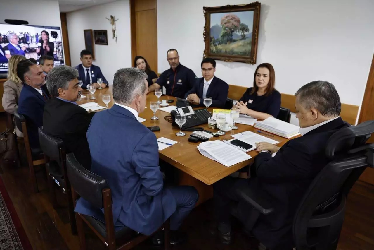 No momento, você está visualizando Temporal que devastou Campo Grande abre caminho para ajuda federal; prejuízo já chega a R$ 40 milhões