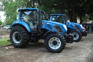 Leia mais sobre o artigo Prefeitura de Campo Grande recebe 44 máquinas para fortalecer agricultura familiar