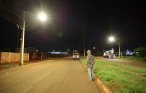 Leia mais sobre o artigo Prefeitura de Dourados entra na reta final para trocar 37 mil lâmpadas por LED