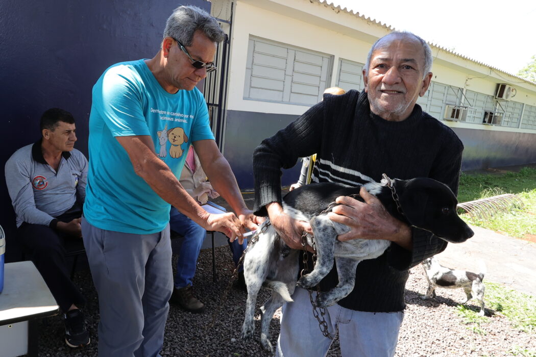 No momento, você está visualizando Prefeitura amplia vacinação antirrábica e leva atendimento para residenciais de Dourados
