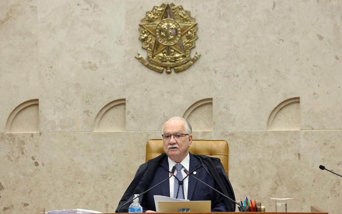 No momento, você está visualizando Fachin cancela pela 3ª vez sessão do STF em meio a crise entre ministros