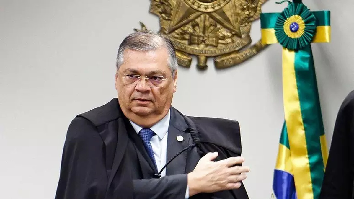No momento, você está visualizando Flávio Dino reintegra Andrei Rodrigues e Leandro Almada na PF