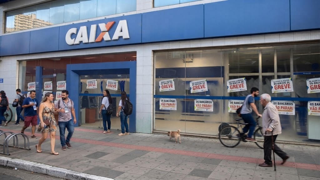 No momento, você está visualizando Bancários entram em greve em vários estados e atendimento presencial pode ser reduzido