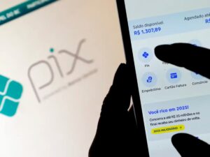 Leia mais sobre o artigo Pix bate recorde em agosto e supera a marca de 8 bilhões de transações em um mês
