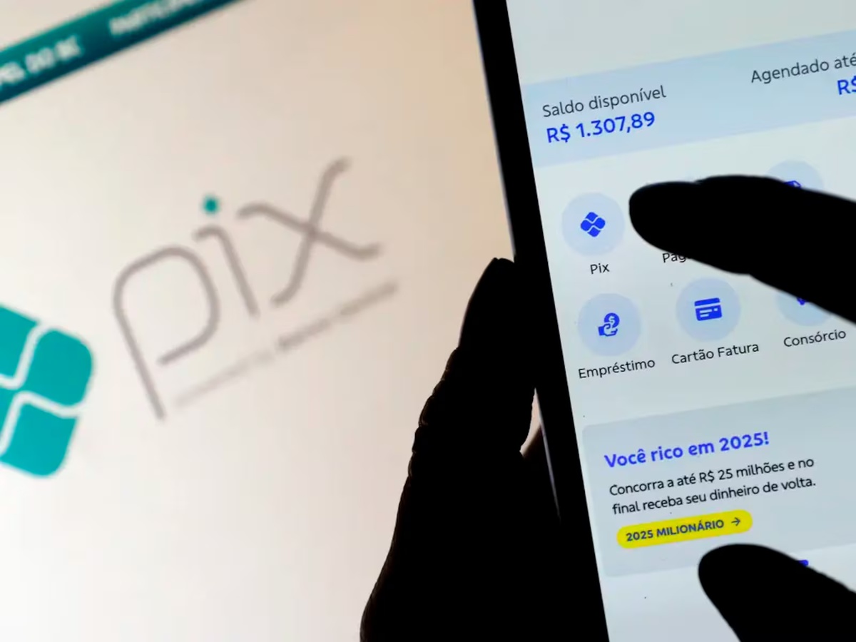 No momento, você está visualizando Pix bate recorde em agosto e supera a marca de 8 bilhões de transações em um mês