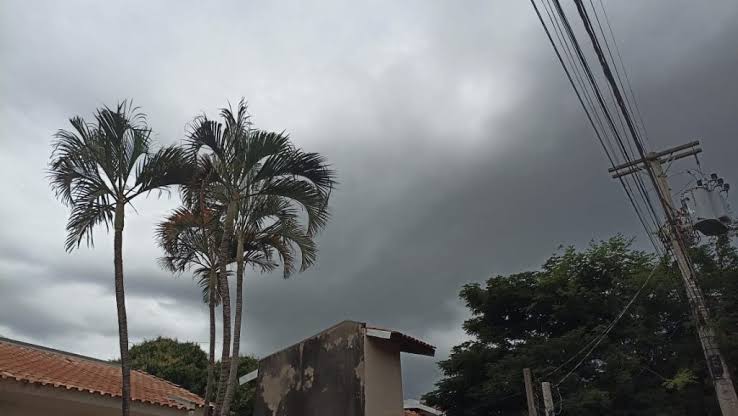 No momento, você está visualizando Mato Grosso do Sul terá calor de até 42°C e risco de tempestades nesta sexta
