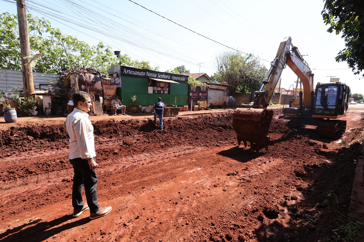 No momento, você está visualizando Prefeitura de Dourados acelera trabalhos e recapeamento da Clóvis Cerzósimo e Iguaçu passa de 70%