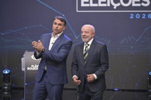 Leia mais sobre o artigo Flávio e Lula são orientados a mudar postura no último debate