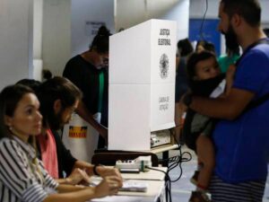 Leia mais sobre o artigo Horário eleitoral, comícios e debates acabam hoje; veja o que pode e o que não pode até a votação