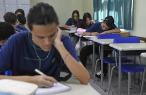 Leia mais sobre o artigo Jovens de MS terão aulão gratuito de redação e biologia com foco no Enem