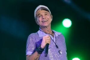 Leia mais sobre o artigo Morre cantor Netinho, referência do axé music, aos 60 anos