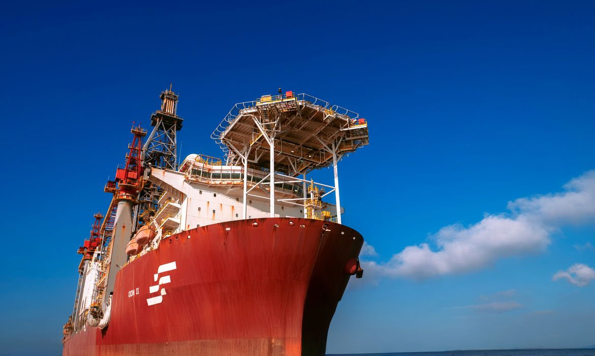 No momento, você está visualizando Petrobras anuncia 3ª descoberta de petróleo em poço na Foz do Amazonas