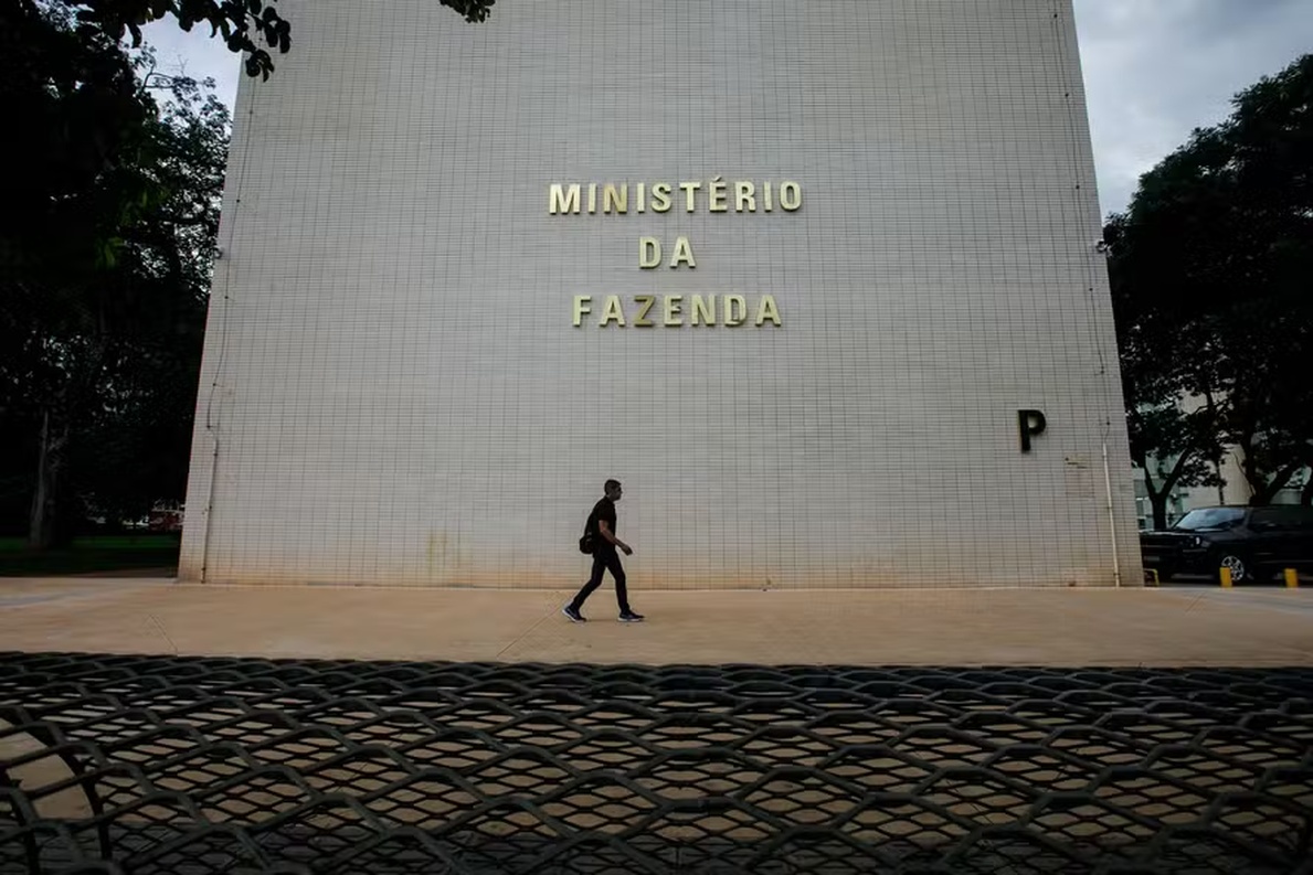 No momento, você está visualizando Portaria convoca instituições financeiras para 3ª fase do Desenrola