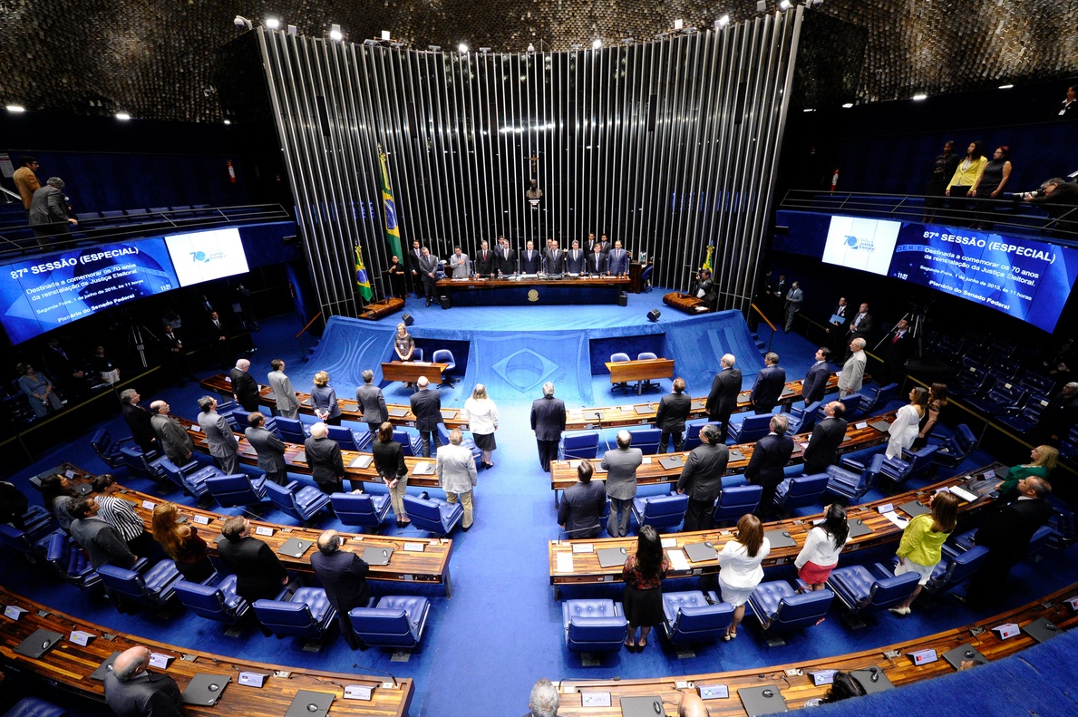 No momento, você está visualizando Senado aprova fim da escala 6×1 em dois turnos e jornada de 40 horas semanais