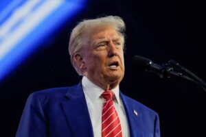 Leia mais sobre o artigo Trump diz acompanhar de perto eleições brasileiras, mas não declara apoio