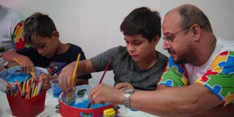 alems-intensifica-campanha-abril-azul