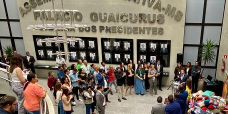 alems-teve-dia-d-doacoes-campanha-seu-abraco-aquece