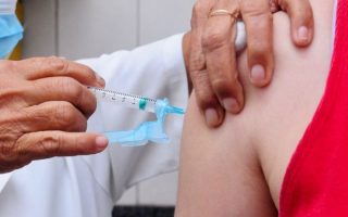 anvisa-cria-grupo-para-analisar-seguranca-de-vacina-da-dengue