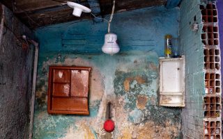 brasil-chega-a-983-de-lares-com-banheiro-exclusivo