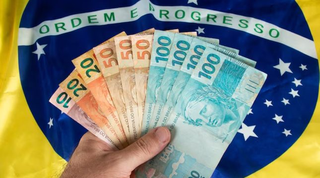 brasil-perde-espaco-no-pib-global-por-entraves-fiscais