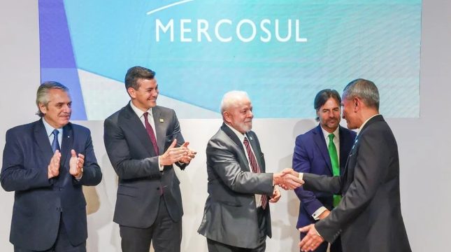 brasil-ratifica-acordos-do-mercosul-com-efta-e-singapura