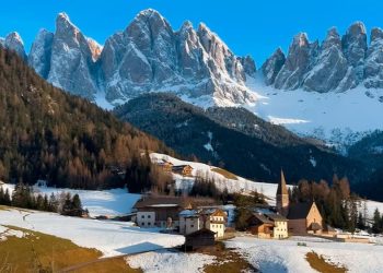 centro-de-pesquisa-busca-pessoas-para-viver-no-paraiso-do-esqui