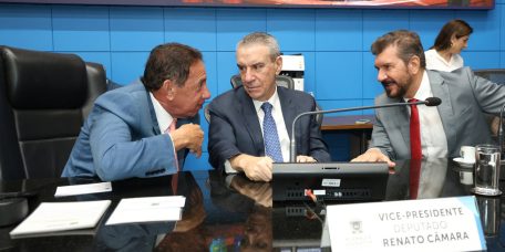 centro-diagnostico-dourados-recebe-denominacao