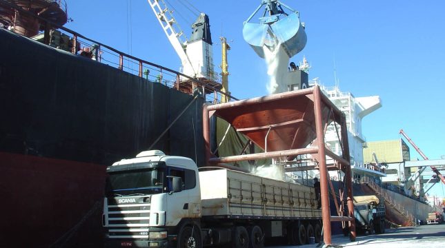 choques-no-diesel-e-fertilizantes-elevam-risco-sobre-alimentos