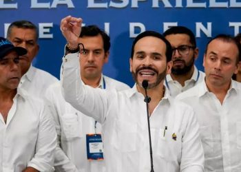 colombia-cali-recebe-posse-historica-de-de-la-espriella