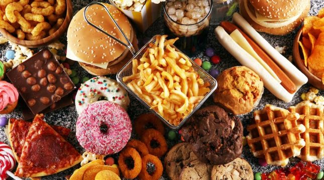 consumo-de-alimentos-ultraprocessados-dobra-no-brasil