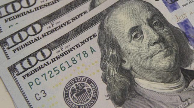 dolar-abaixo-de-r-5-reflete-confianca-de-investidores-no-brasil