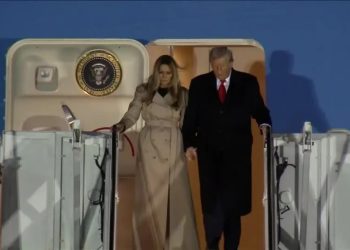 donald-trump-e-melania-chegam-ao-reino-unido-para-visita