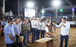 eduardo-riedel-anuncia-obras-de-habitacao-em-bodoquena