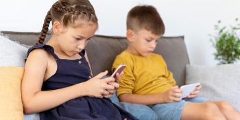 entenda-a-relacao-de-criancas-e-adolescentes-com-o-celular