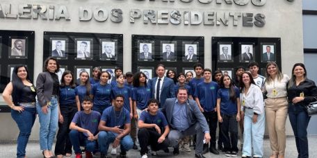 estudantes-conheceram-parlamento-trabalho-alems