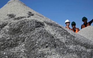 eua-negociam-minerais-raros-com-caiado-e-irritam-planalto