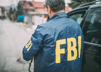 fbi-emite-novo-alerta-para-usuarios-de-android-e-iphone