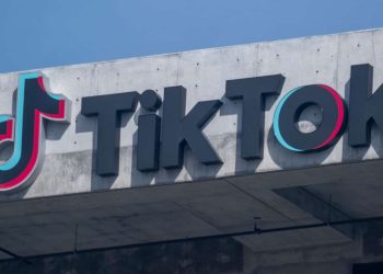 franca-pede-investigacao-criminal-contra-tiktok-por-riscos-a-jovens