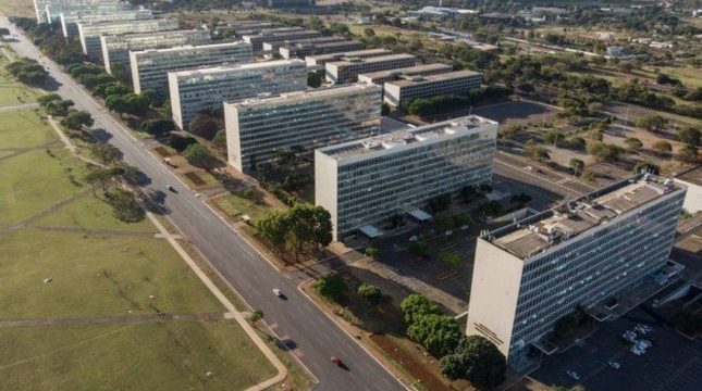 governo-fica-sem-verba-para-pagar-r-1055-bilhoes-em-despesas