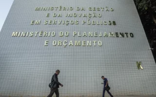 governo-pretende-realocar-r-20-bilhoes-no-orcamento-de-2027