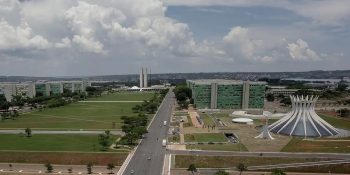 governo-preve-aposentadoria-de-mais-de-100-mil-servidores