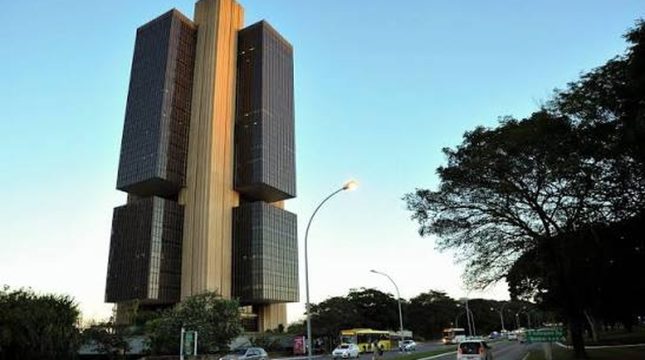 inadimplencia-bate-recorde-em-junho-aponta-banco-central