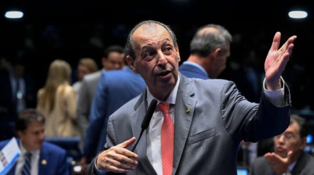 relator-no-senado-avanca-com-pec-que-acaba-com-a-escala-6x1