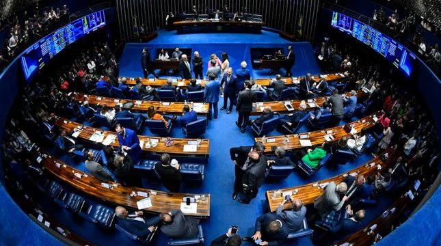 semana-em-brasilia-tera-foco-na-pec-da-escala-6x1