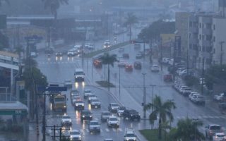tempo-muda-e-segunda-feira-sera-chuvosa-em-todo-o-ms