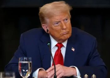 trump-anuncia-tarifas-de-25-a-paises-que-negociarem-com-ira